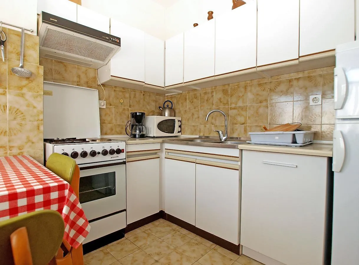 Apartment Zvonko 1565 Medulin