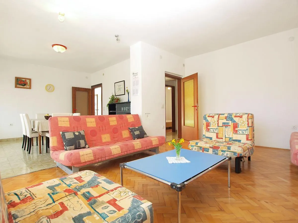 Apartment Zvonko 1565 Medulin 0*,  Croatia
