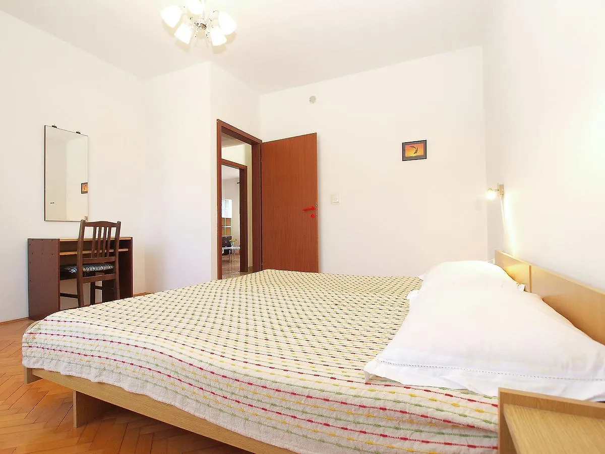 Apartment Zvonko 1565 Medulin