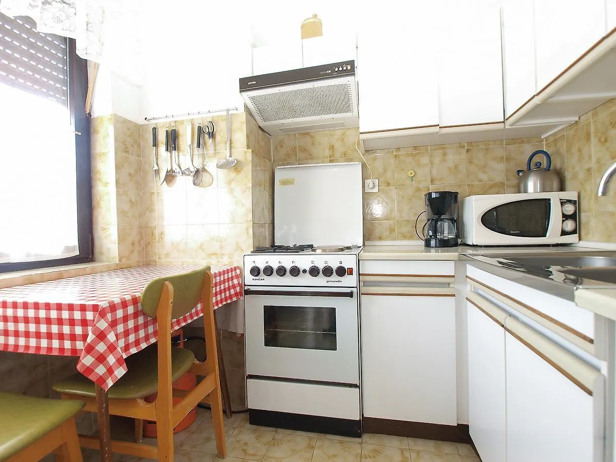 Apartment Zvonko 1565 Medulin