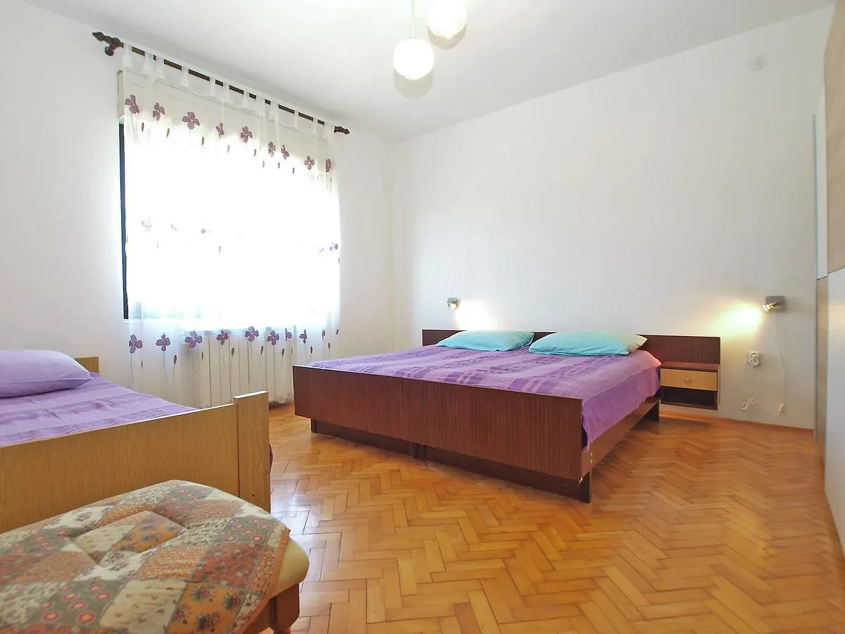 Apartment Zvonko 1565 Medulin