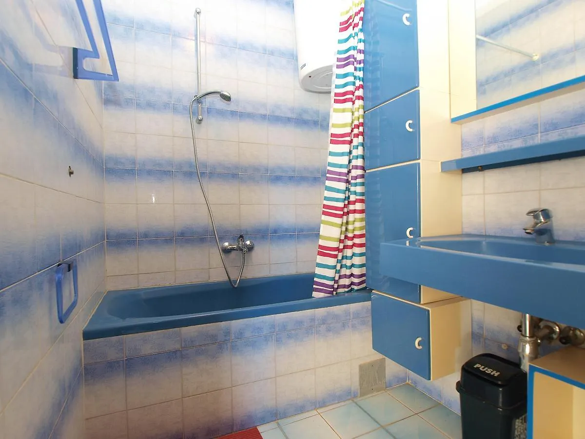 Apartment Zvonko 1565 Medulin