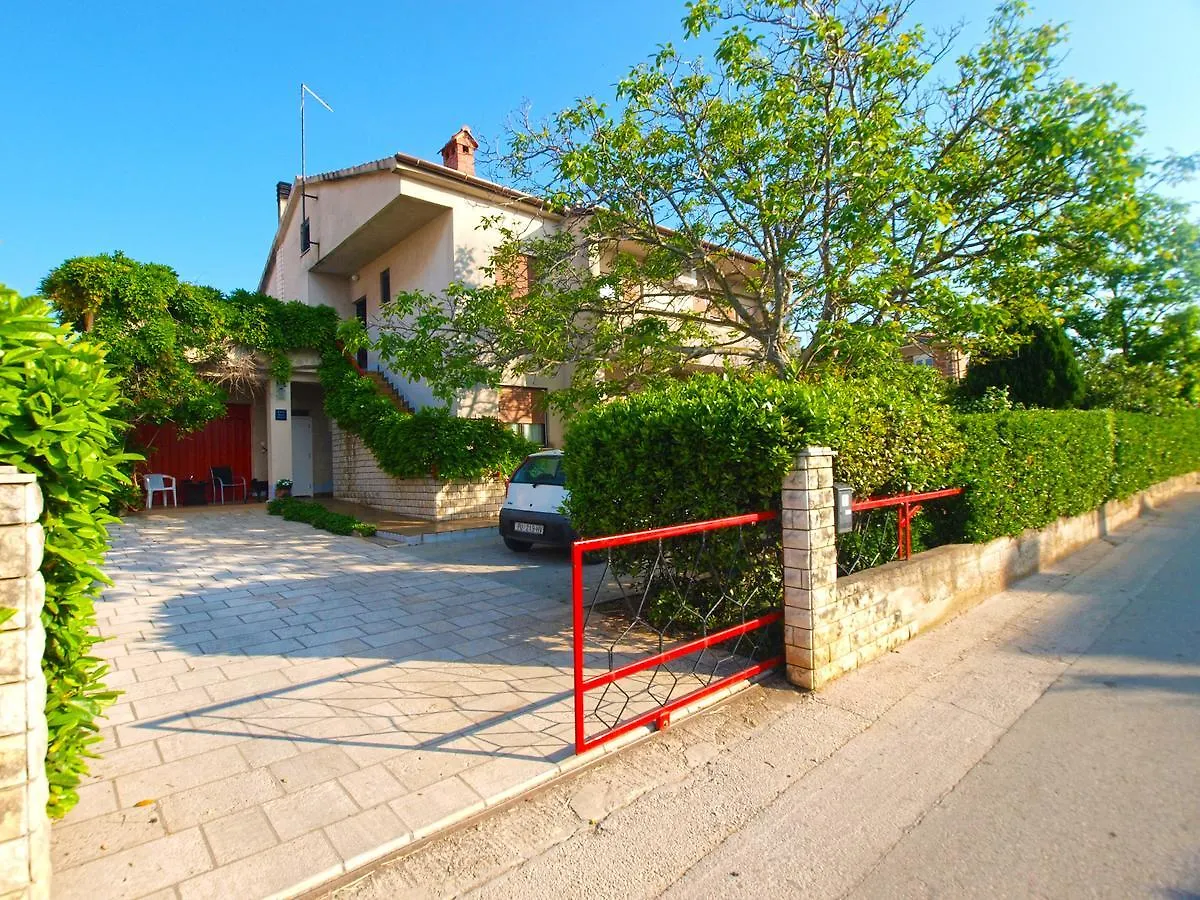 Apartment Zvonko 1565 location