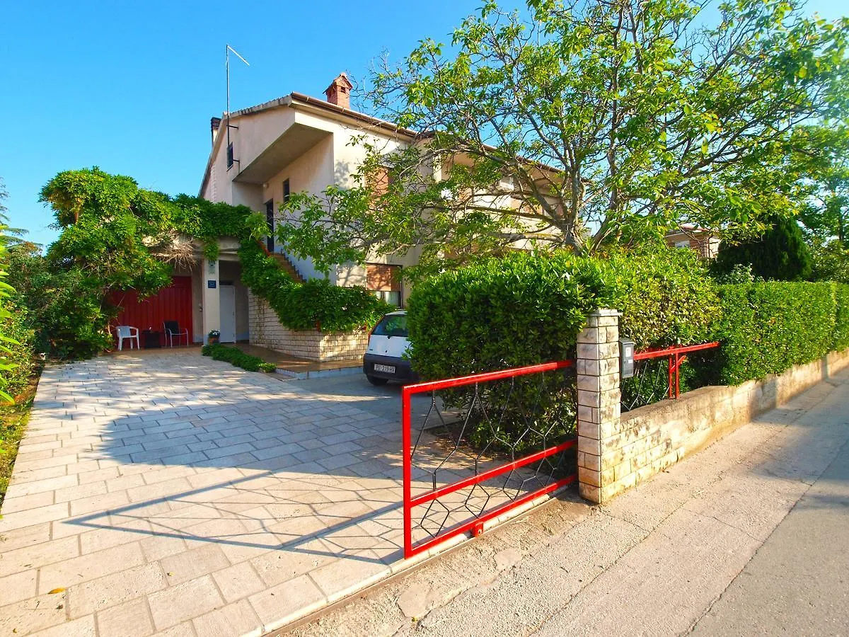 Apartment Zvonko 1565 Medulin Croatia